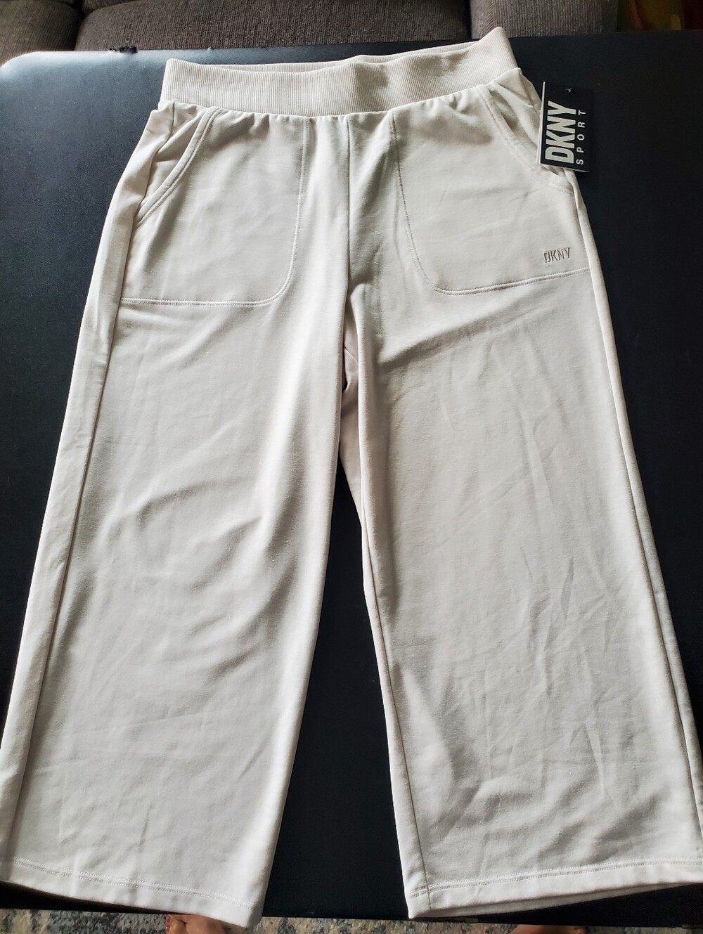 NWT DKNY SPORT CALF JOGGERS OAT COLOR WOMEN'S SMALL